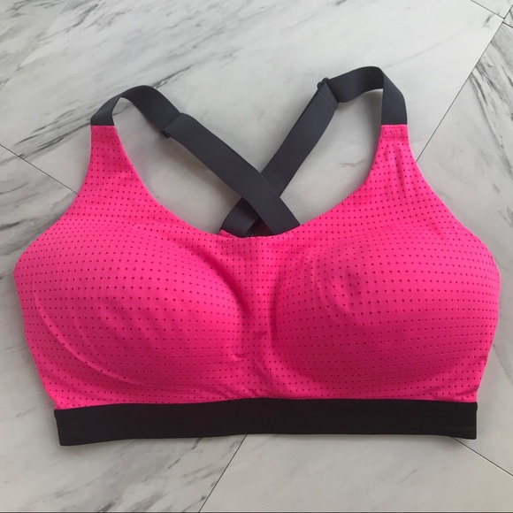 Victoria's Secret Other - [Victoria's Secret] Lightweight Sports Bra 32DD